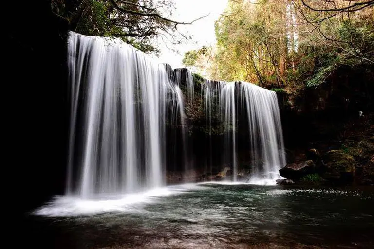 Japan’s Most Popular Waterfalls With Hidden Views From Behind 2