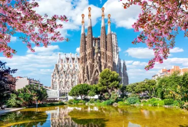 The Top Famous And Beautiful Destinations In Spain 00