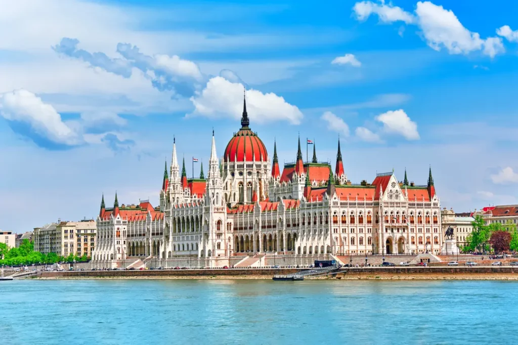 Famous Tourist Destinations In Hungary 1-5