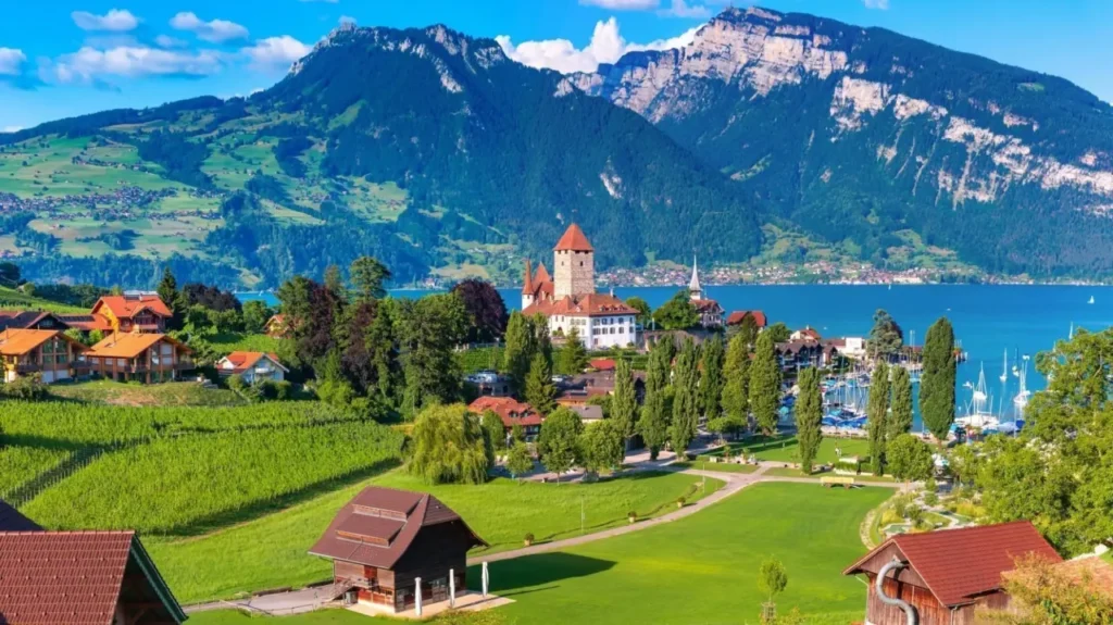 The Top Tourist Attractions In Switzerland 00-00